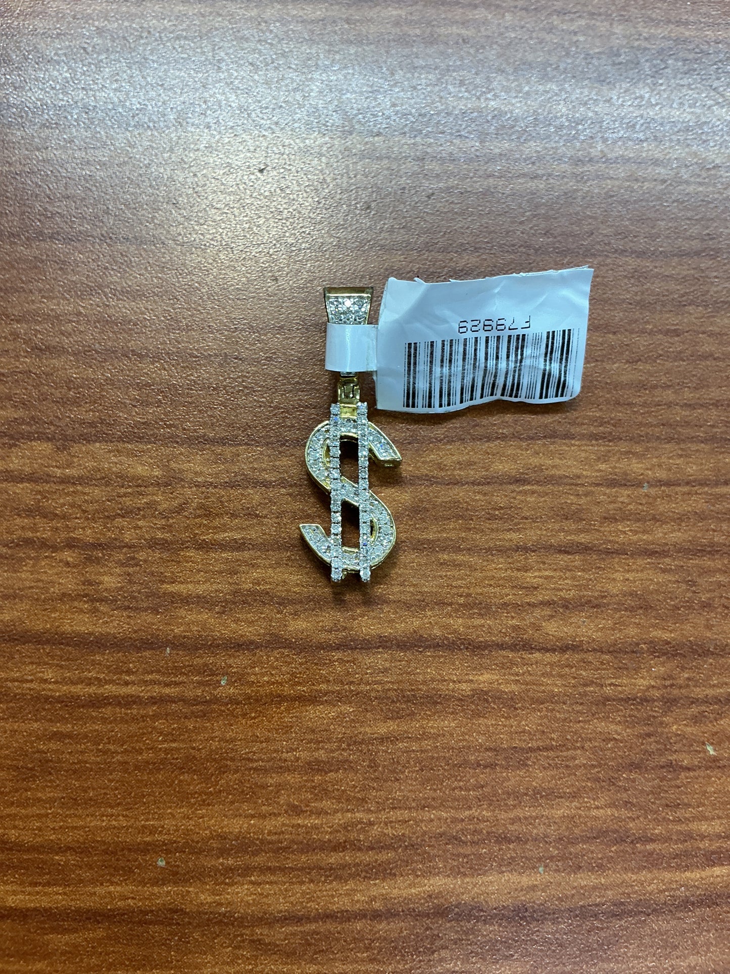 10k yellow gold 💲pendant 0.18ctw diamonds